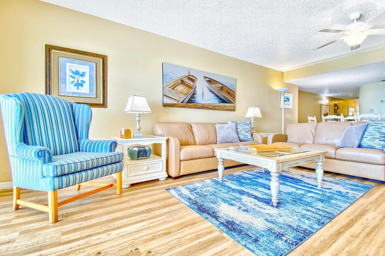 Palms 406 Apartment